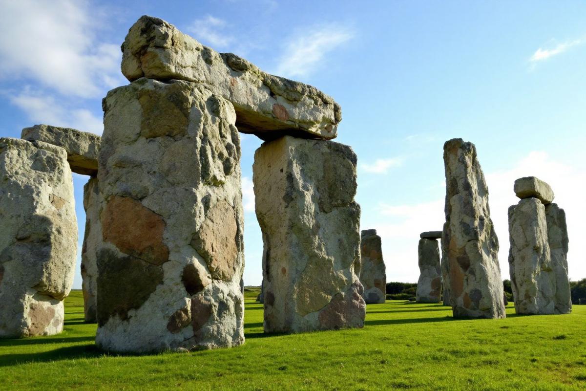 Pömmelte : Germany's ancient ritual landscape and settlement - a 2,000-year-old Stonehenge equivalent